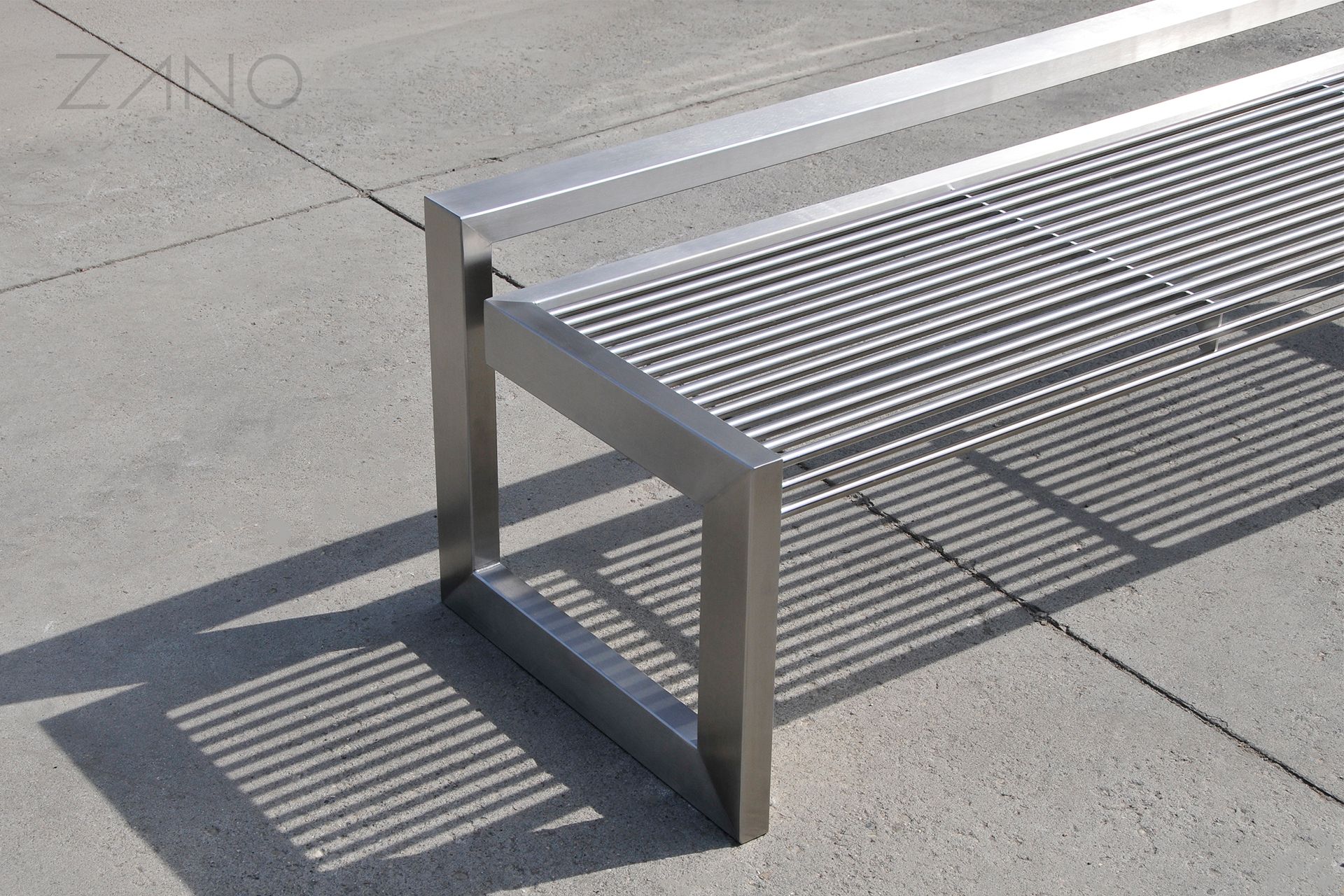 Banc « B-bench » en acier inoxydable sans dossier Banc « B-bench » en acier inoxydable sans dossier