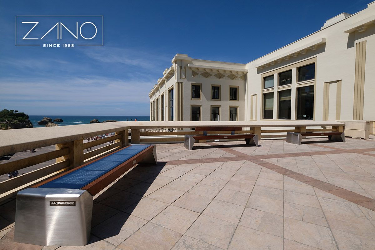 Banc solaire connecté Photon | Biarritz