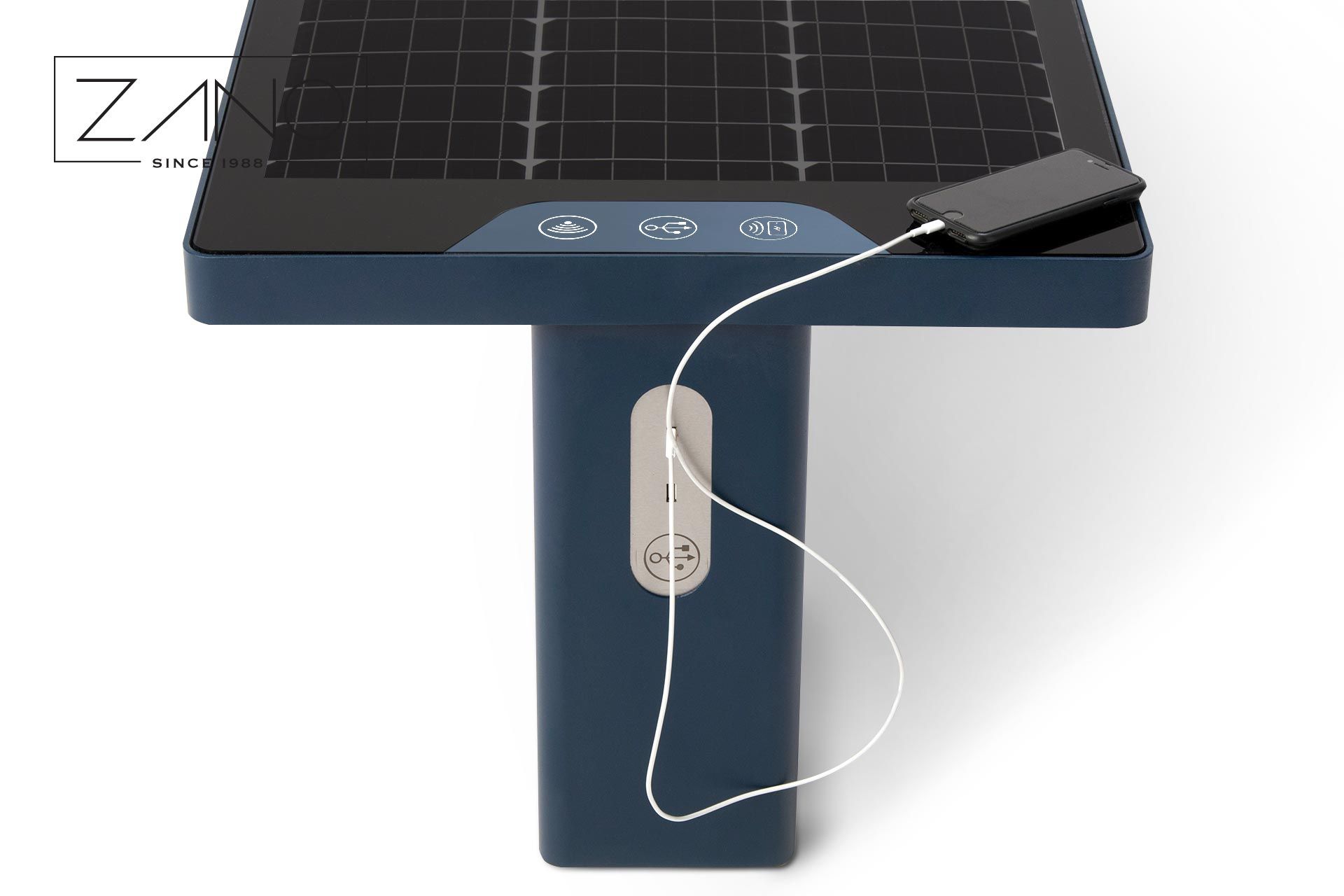 Couleur RAL 5011 acier bleu | Smart solar bench Scandik